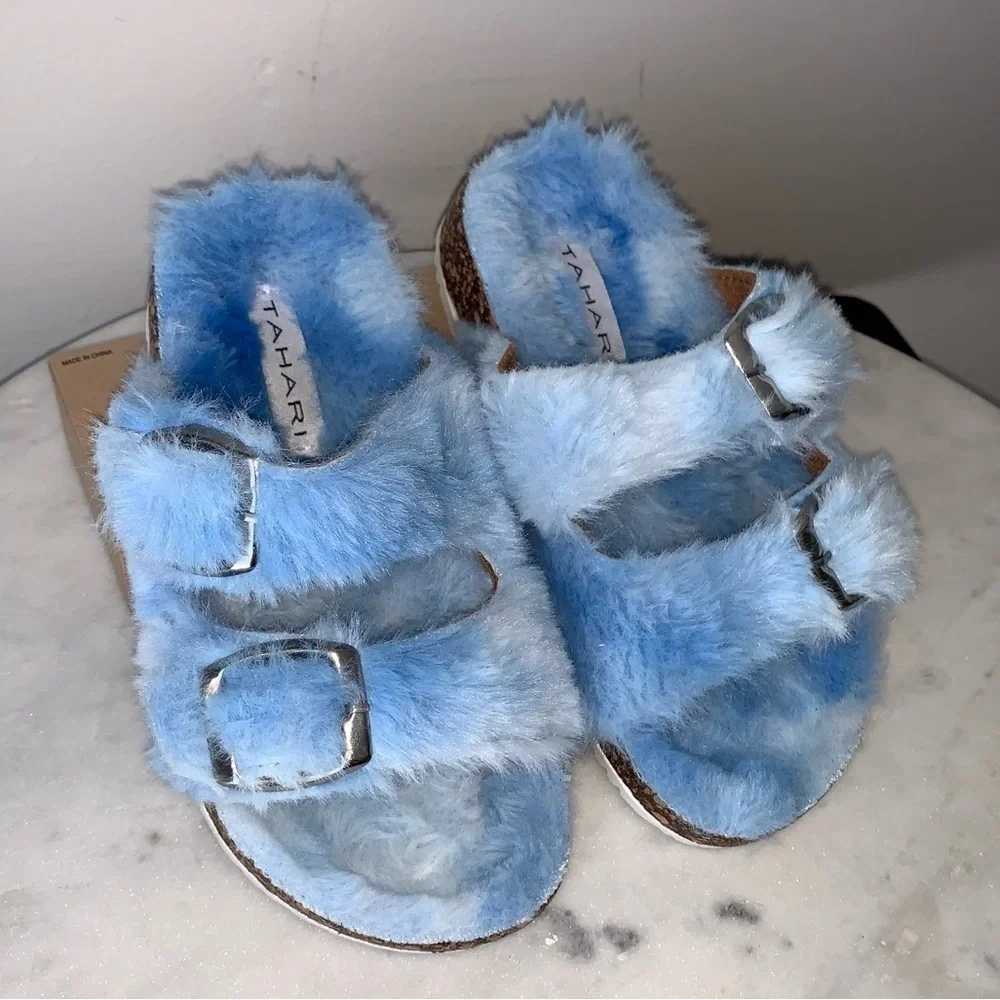Tahari Fuzzy Blue Sandals Girls 11